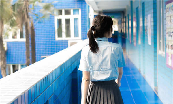 木里如何找到一个可以帮助我生孩子的女人？